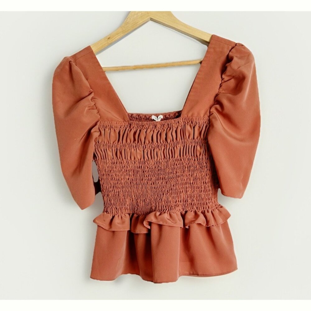 En Creme Terracotta Milkmaid Smocked Cropped Top Size Medium Cottagecore Boho
